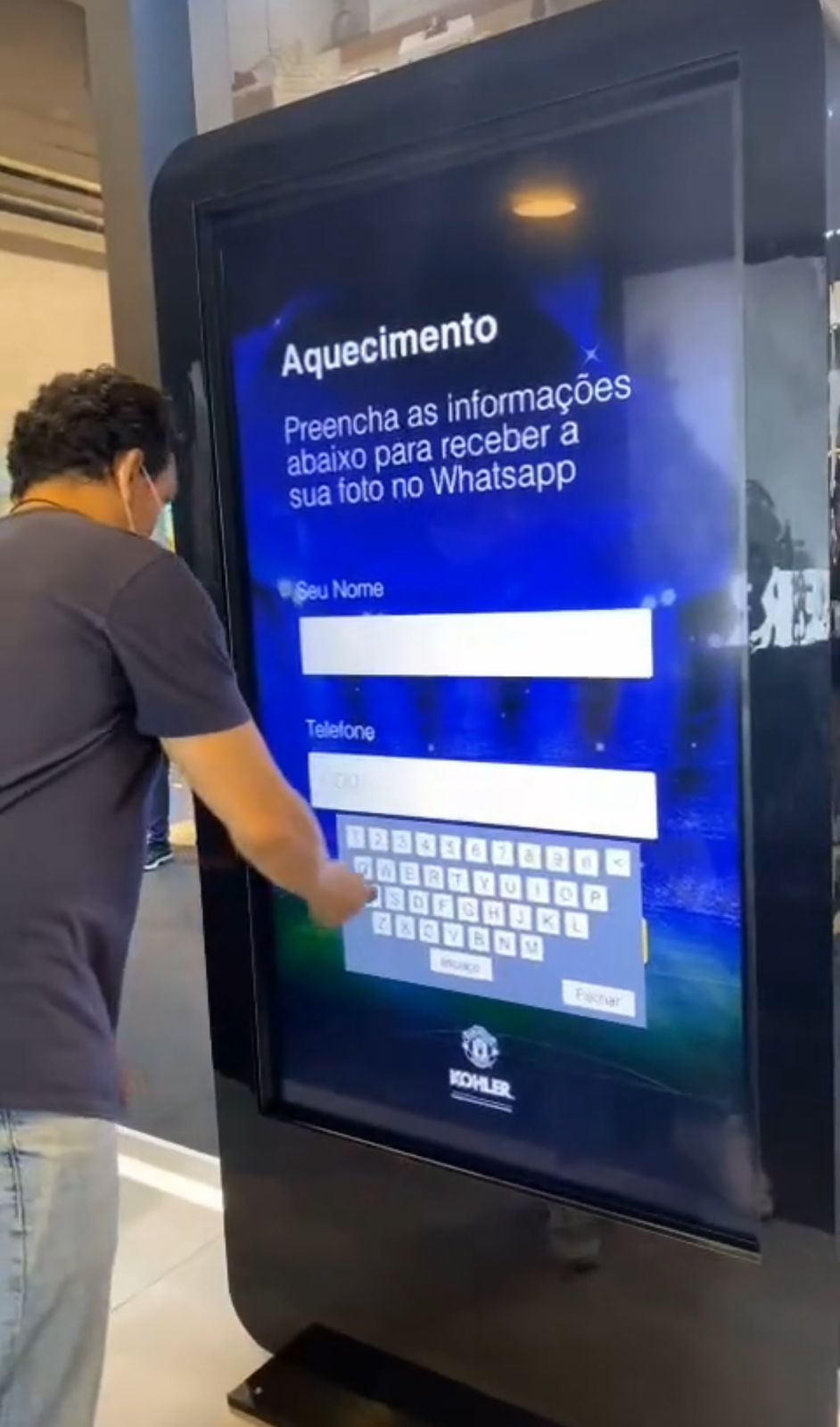 Aluguel de Painel de Led flexível -aluguel de Totem interativo Touch screen-Aluguel de Holobox e holograma 3d em Viamão