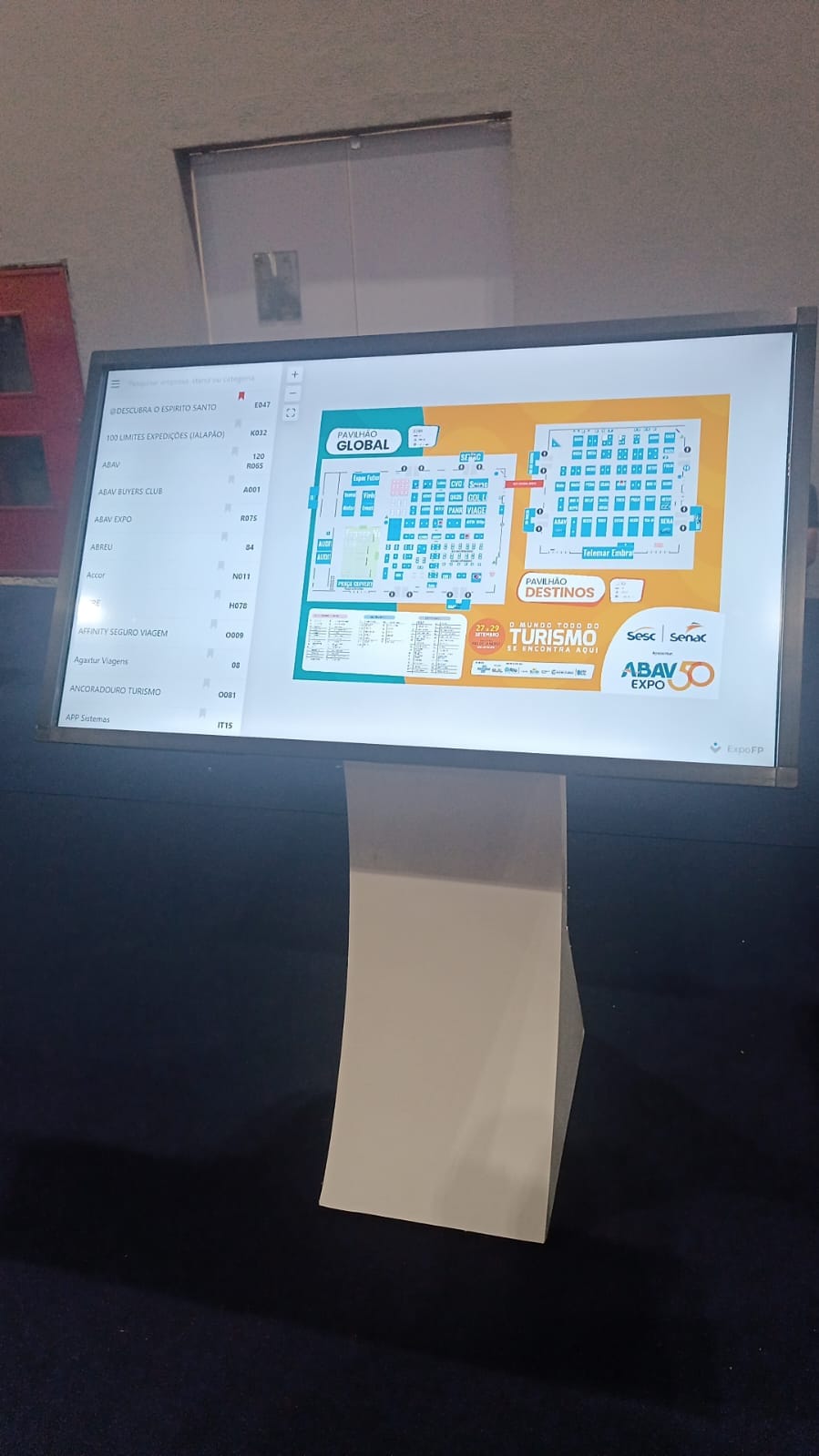 Aluguel de Painel de Led flexível -aluguel de Totem interativo Touch screen-Aluguel de Holobox e holograma 3d em Caçador/Santa Catarina